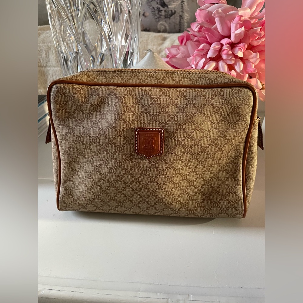 Celine vintage clutch/travel pouch in classic Triomphe style - Made in Italy